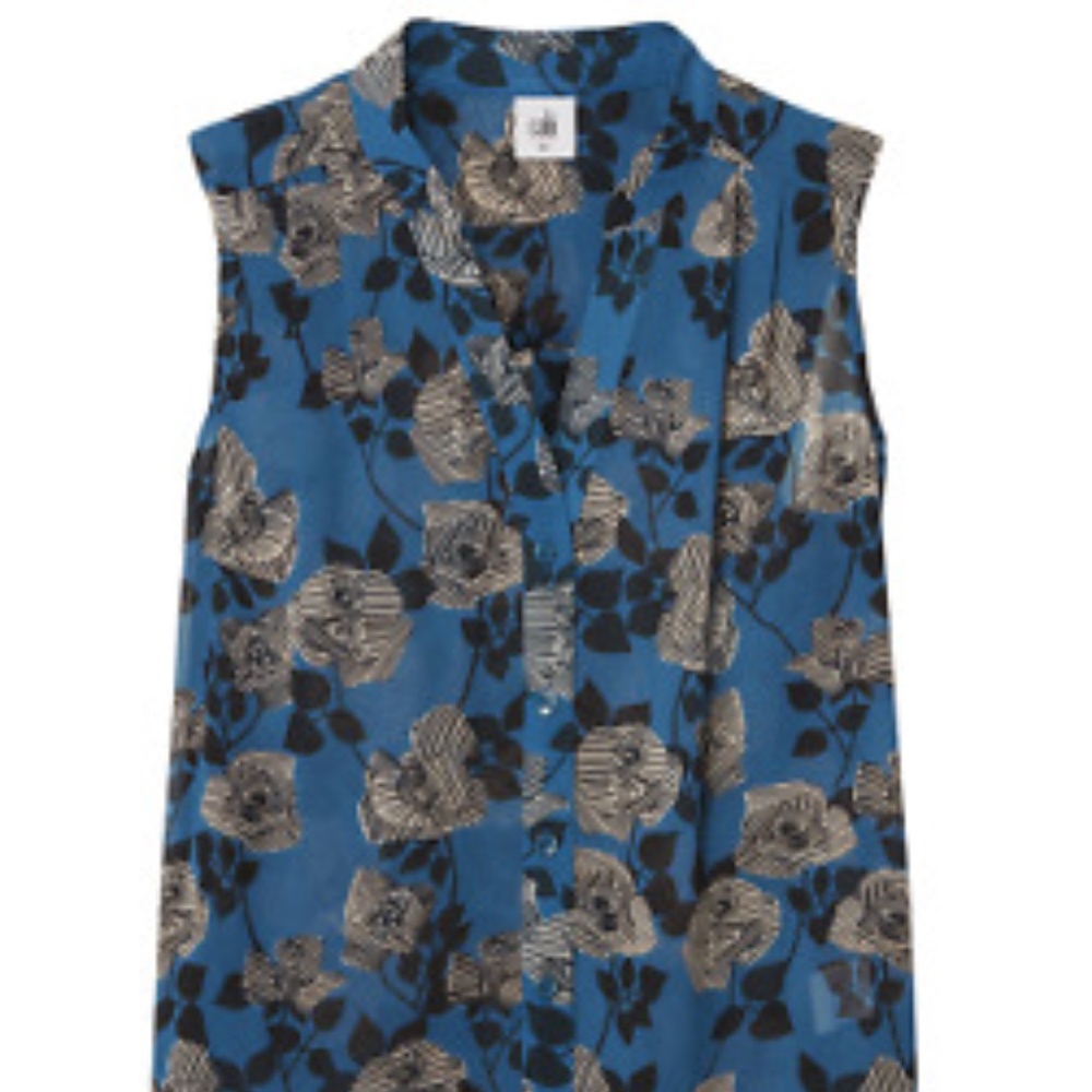 CAbi Engrave Top - Style 4180 - Medium - NWOT